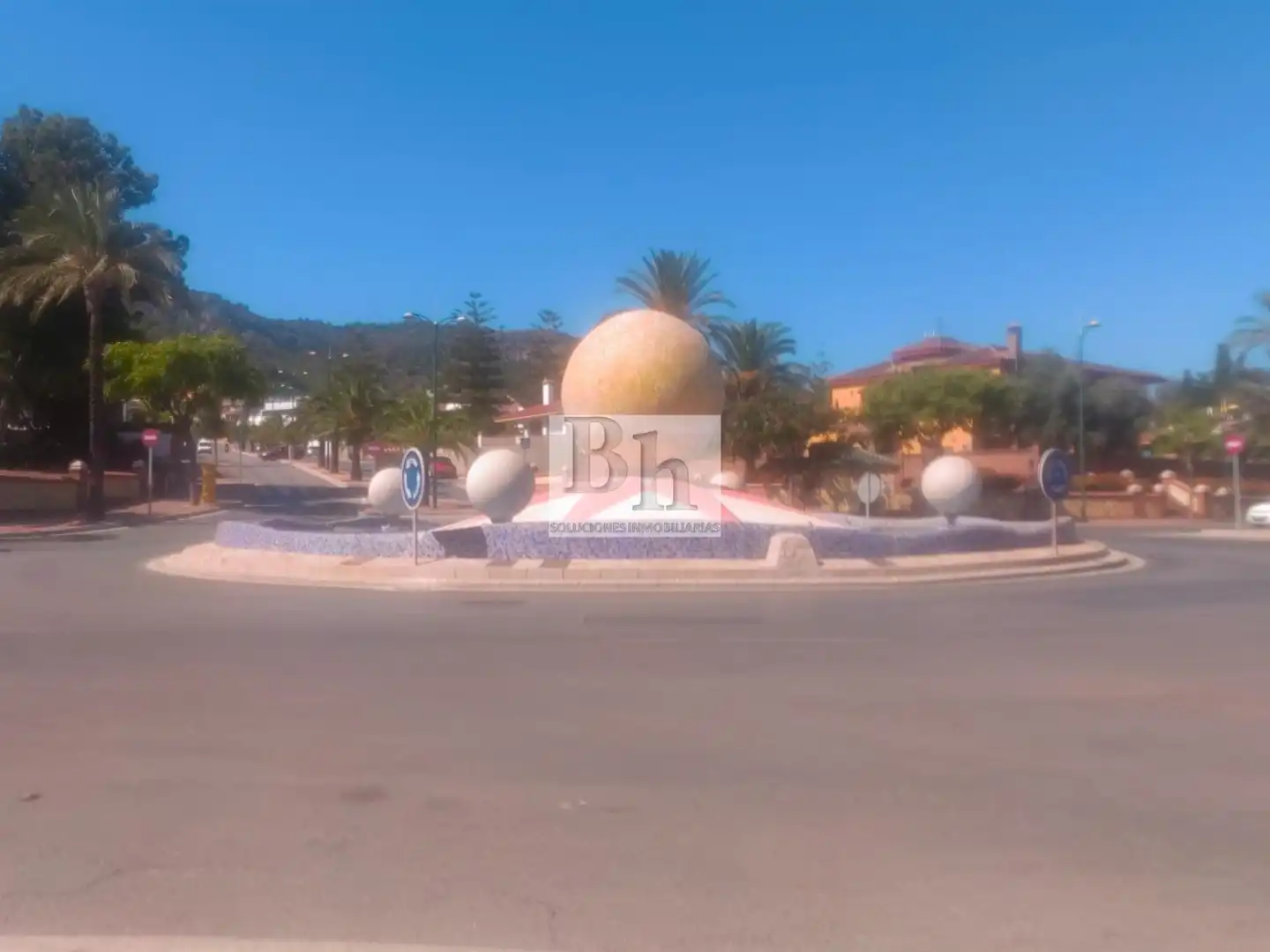Exterior view of Commercial properties for sale in Alhaurín de la Torre  with Air Conditioner and Furnished