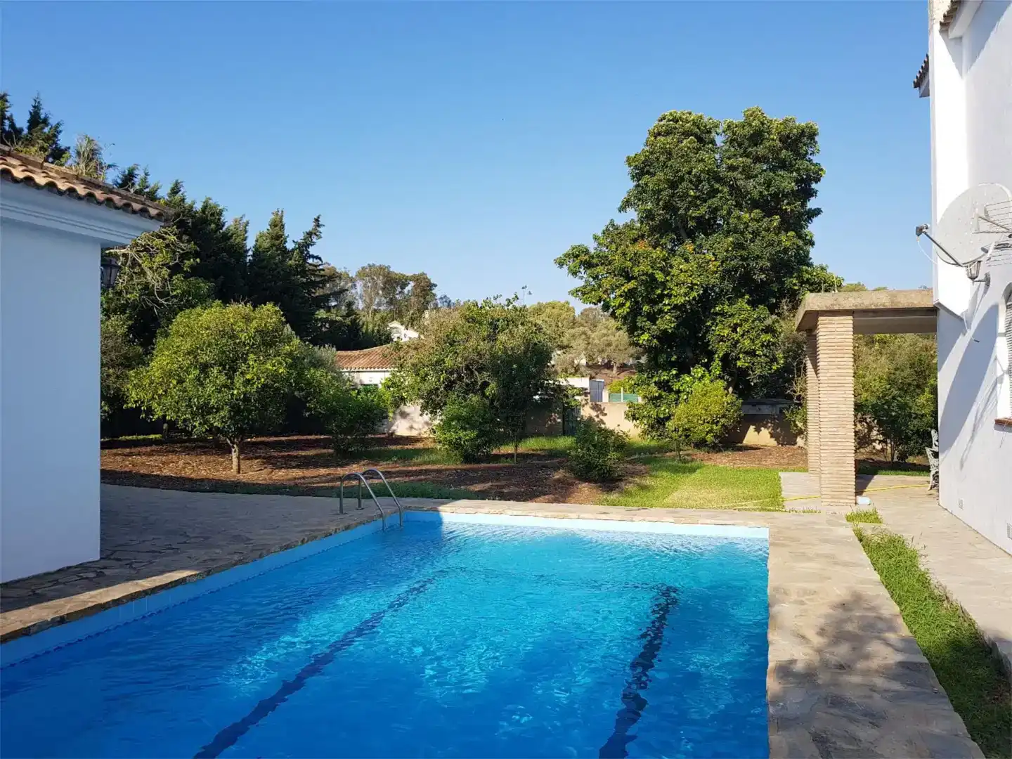 Swimming pool of Houses for sale in Barbate  with Air Conditioner, Swimming Pool and Balcony