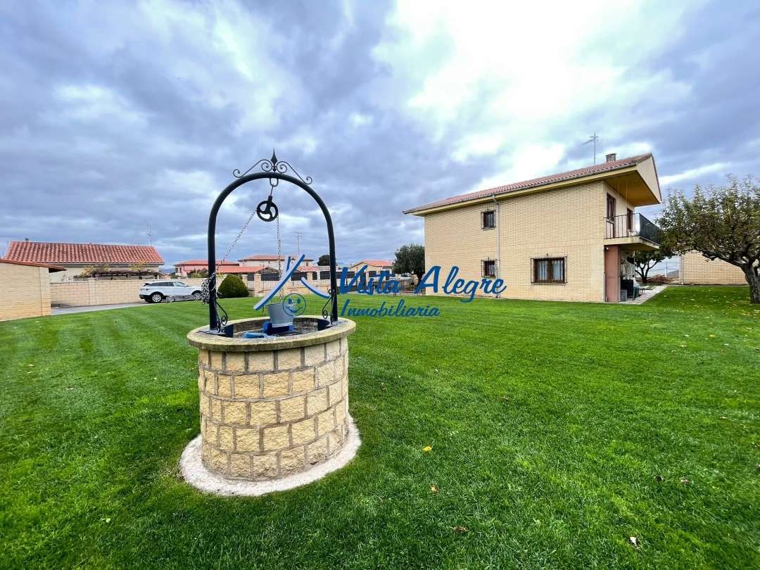 Exterior view of House or chalet for sale in Cuzcurrita de Río Tirón  with Heating, Private garden and Terrace