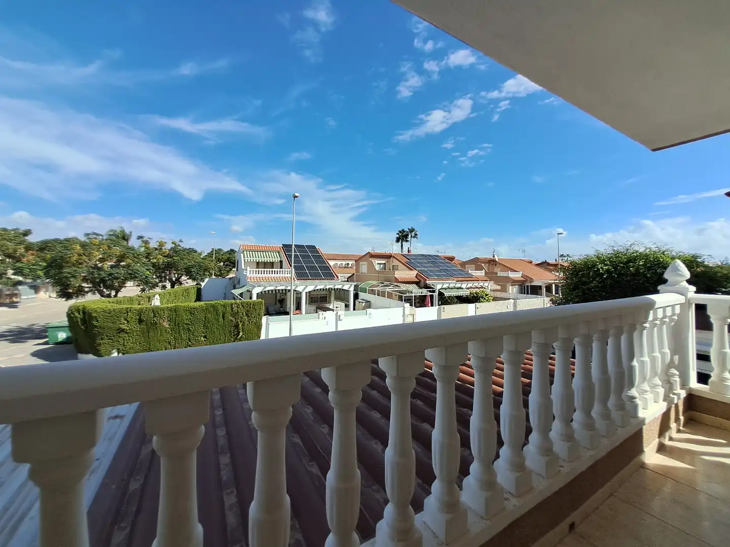 Adosado con terraza en venta en Avenida del Mare Nostrum, imagen 3
