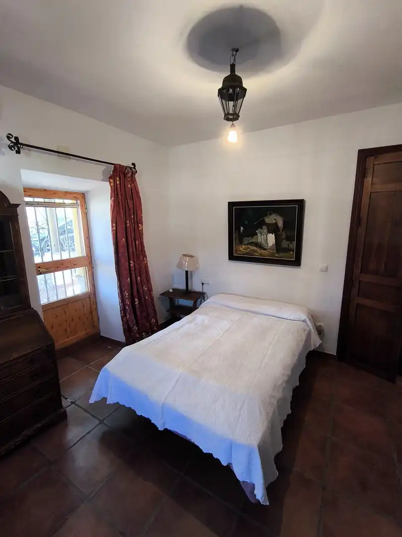 Dormitori de Casa o xalet en venda en Baños de la Encina amb Aire condicionat, Jardí privat i Terrassa