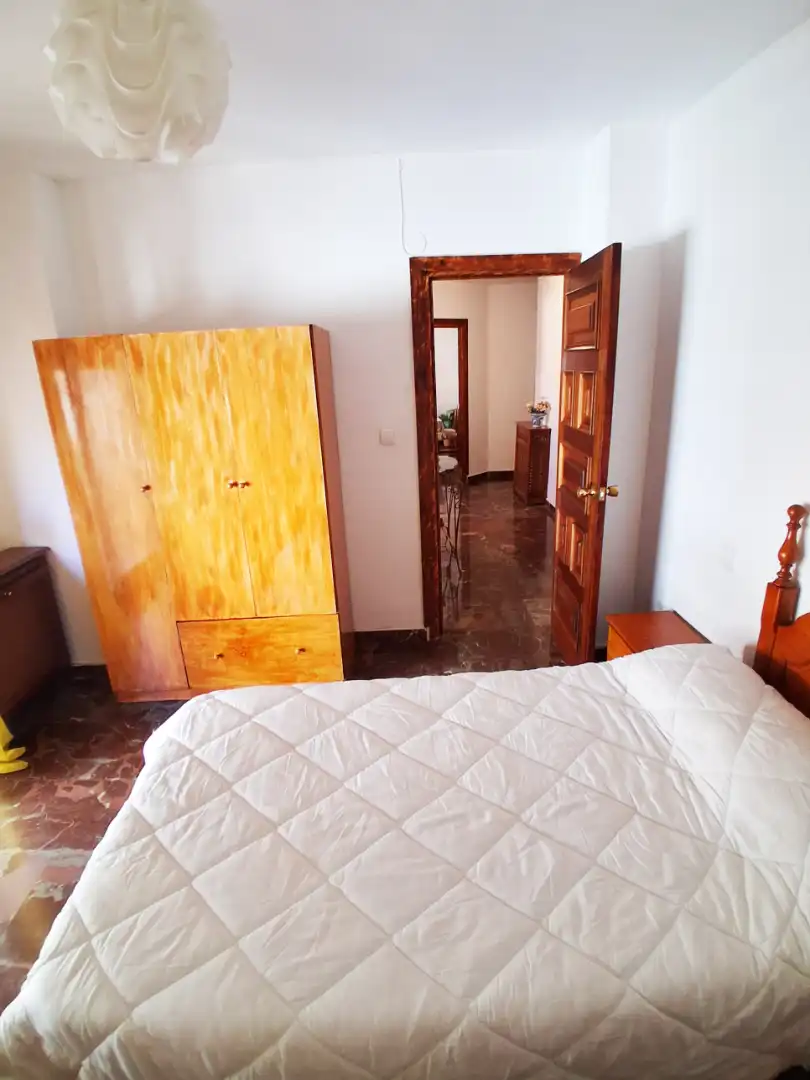 Bedroom of Flat for rent in Granada  with Furnished, Oven and Washing machine