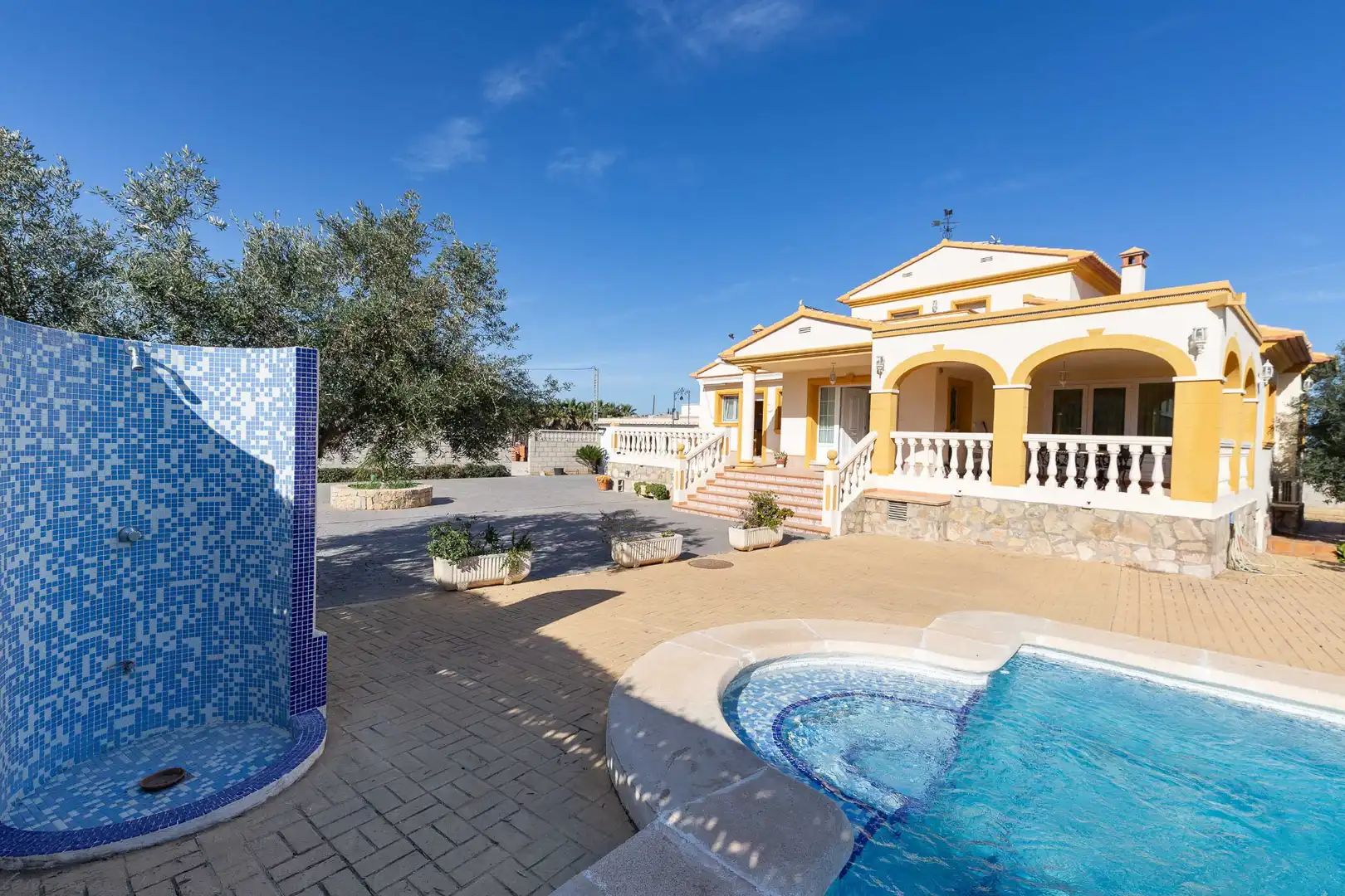 Detached house with pool for sale in Camí de la Bota, imagen 4