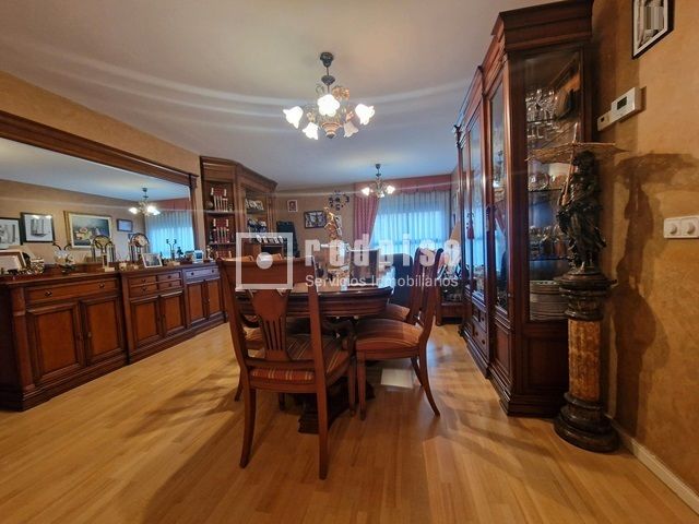 Dining room of Flat for sale in  Madrid Capital  with Air Conditioner, Heating and Storage room