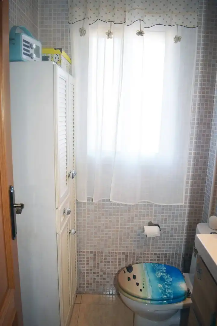Casa aparellada amb terrassa en venda a Zona Carrefour - Urbanizaciones, imagen 12