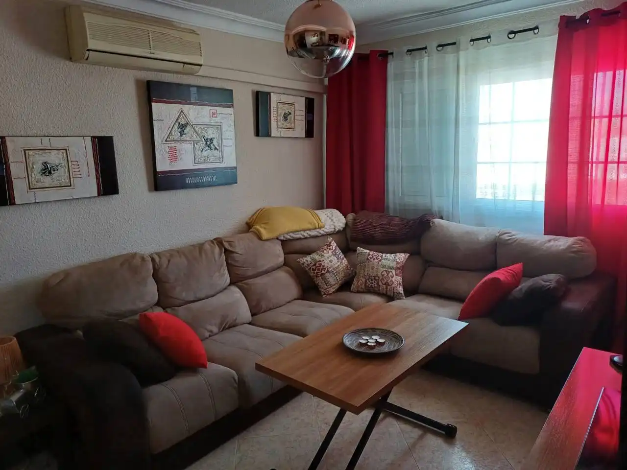 Sala de estar de Piso en venta en Huelva con Aire acondicionado y Amueblado