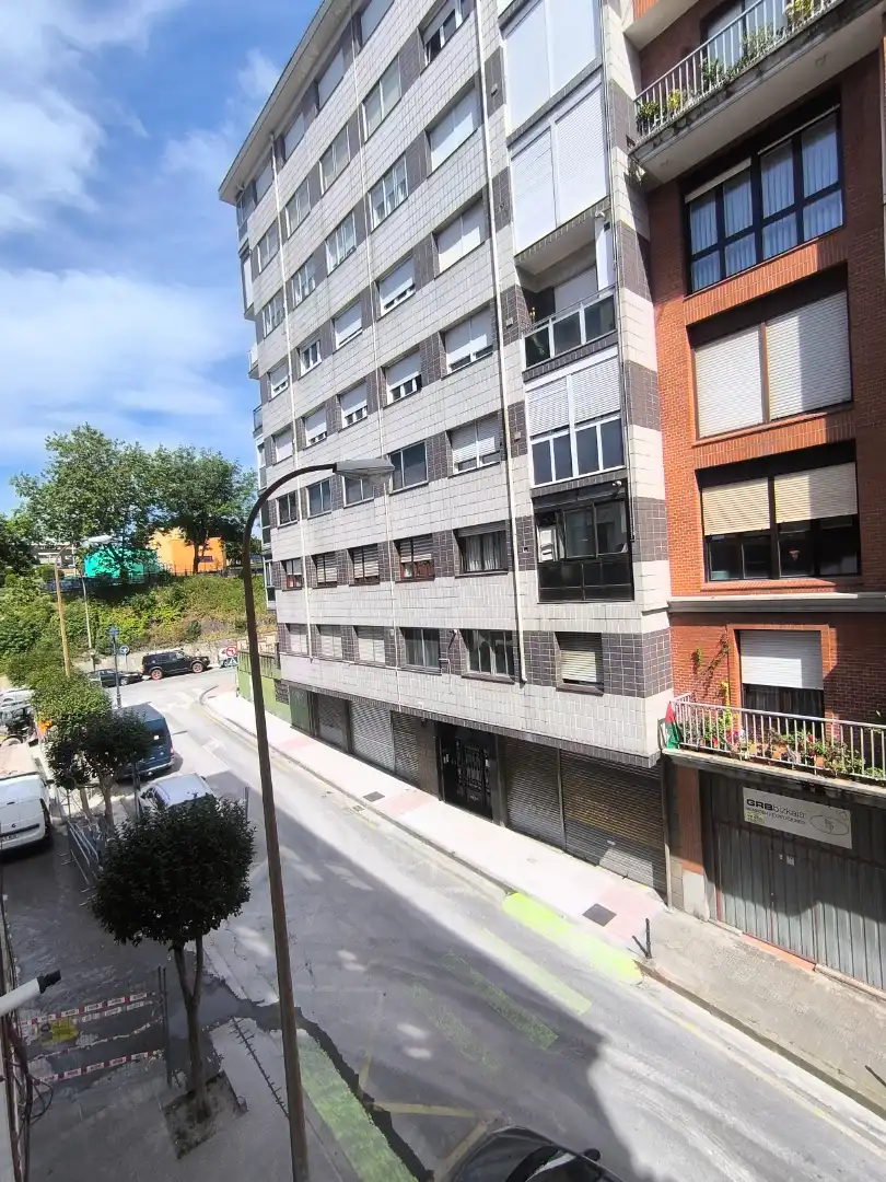Exterior view of Flat for sale in Portugalete  with Heating, Storage room and Furnished