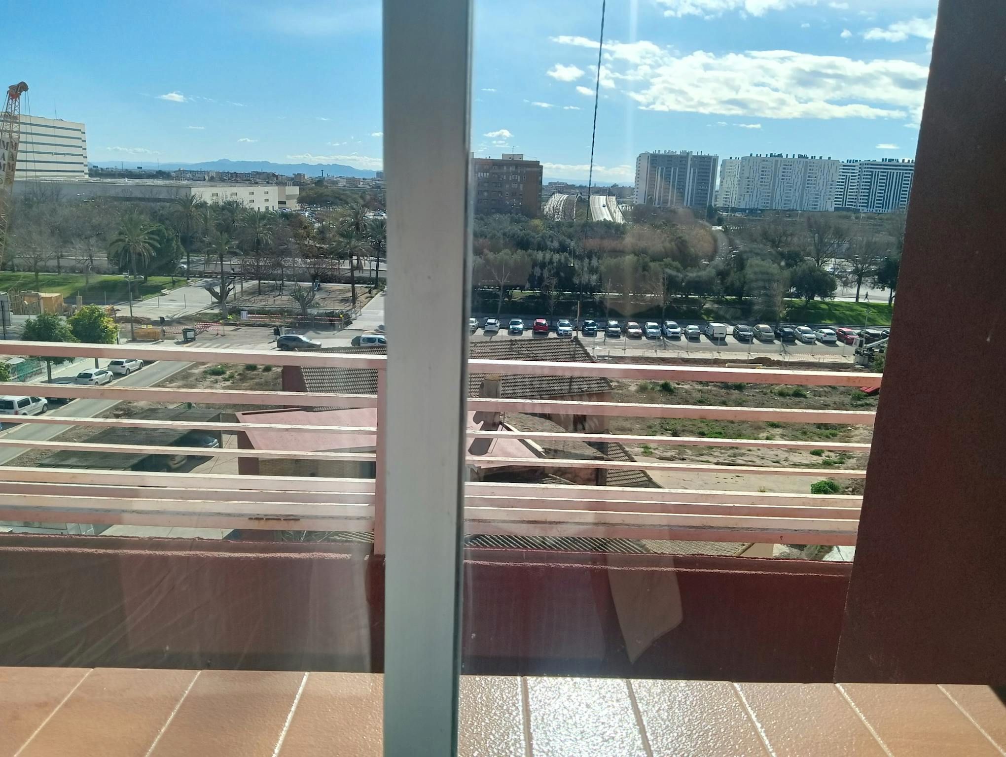 Terrassa de Pis de lloguer en  Valencia Capital amb Aire condicionat, Moblat i Rentadora
