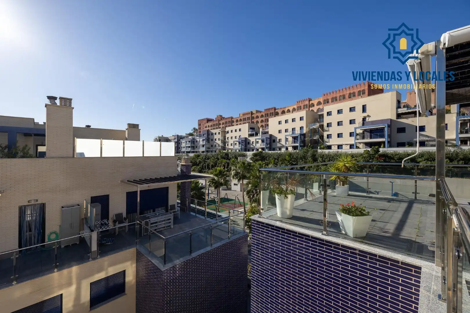 Vista exterior de Piso en venta en Almuñécar con Aire acondicionado, Jardín privado y Terraza