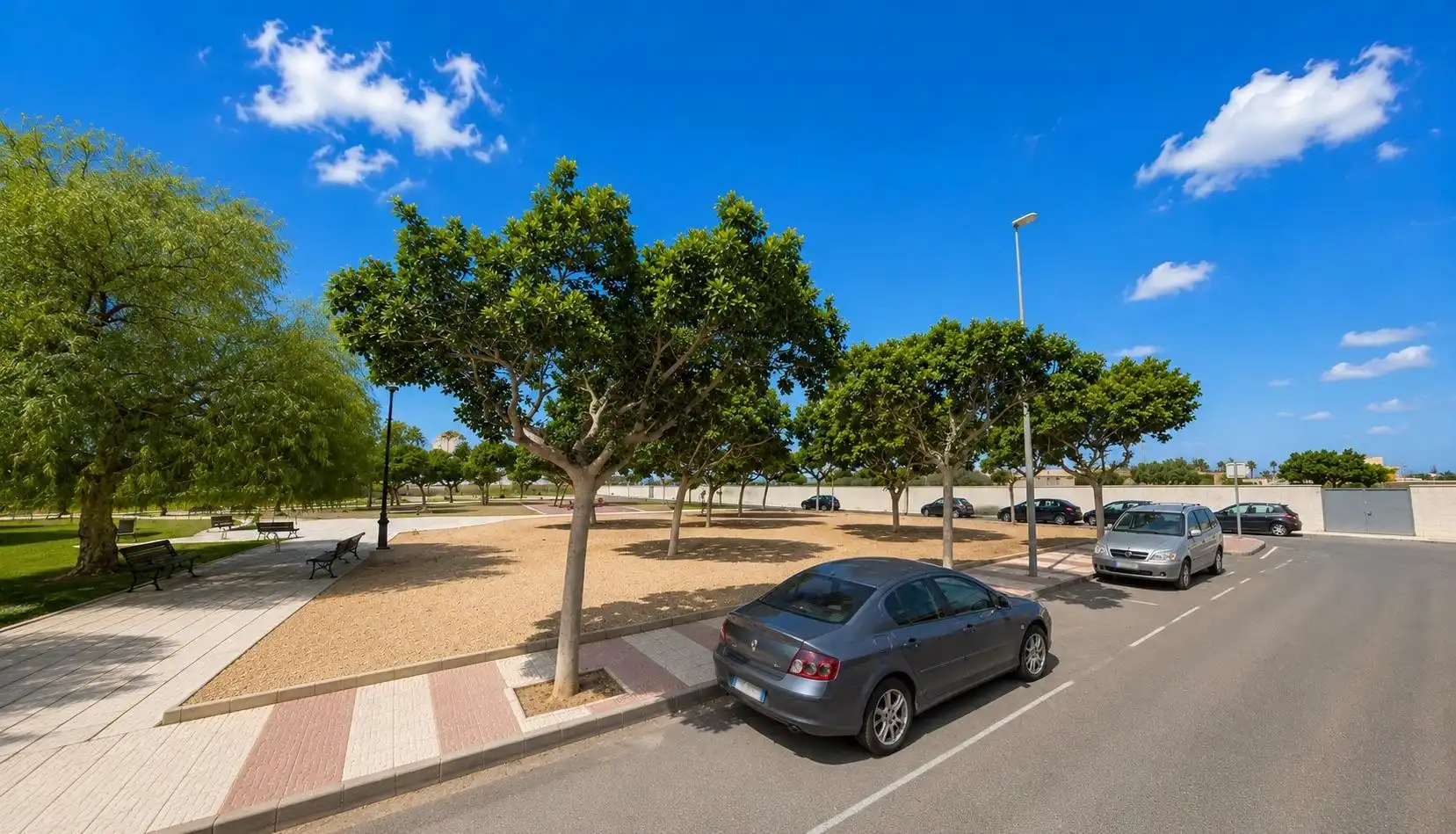Parking de Piso en venta en Roquetas de Mar con Jardín privado y Piscina comunitaria