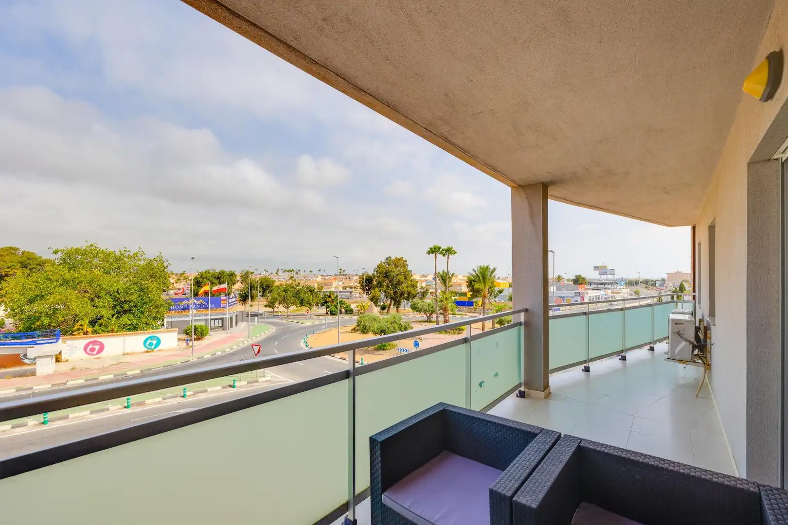 Terraza de Piso en venta en Orihuela con Aire acondicionado, Amueblado y Piscina comunitaria