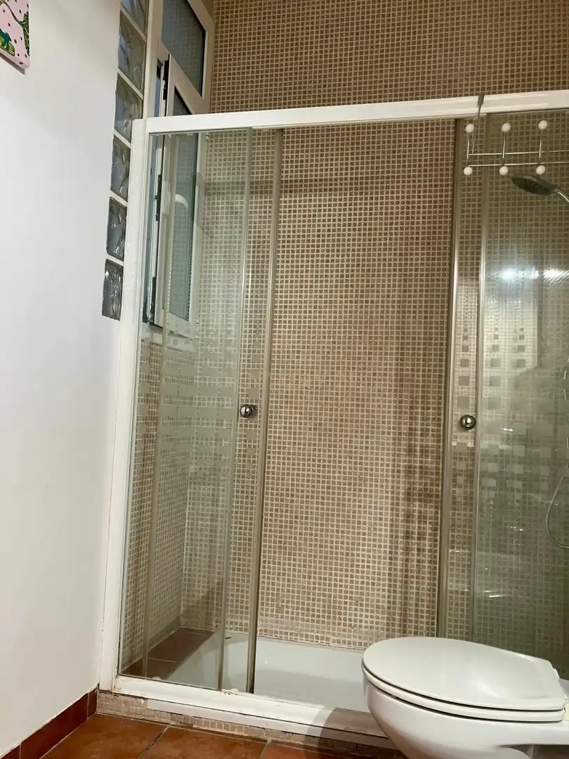 Bany de Apartament de lloguer en Barcelona amb Aire condicionat