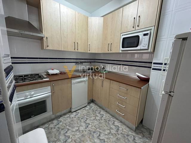 Piso en Venta en Calle Almazán en Las Tinajerías - Juderías
