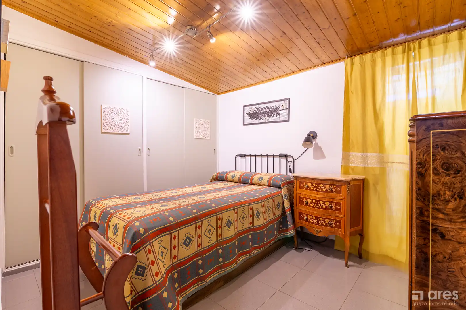 Bedroom of Detached homes for sale in Madrid  with Air Conditioner, Heating and Terrace