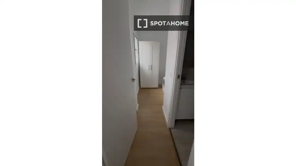 Fotografía del inmueble reportado: 950 €/mes — Madrid, Madrid