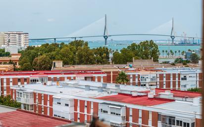 Vista exterior de Pis en venda en  Cádiz Capital