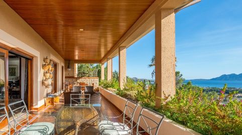 Exclusivo chalet unifamiliar con vistas panorámicas al mar y a la bahía de Puerto de Pollensa., image 2