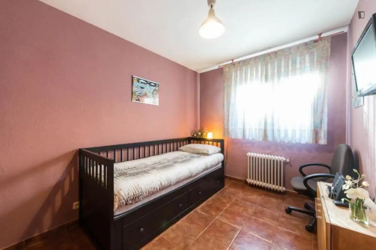 Bedroom of Apartments for rent in Madrid  with Air Conditioner, Heating and Furnished