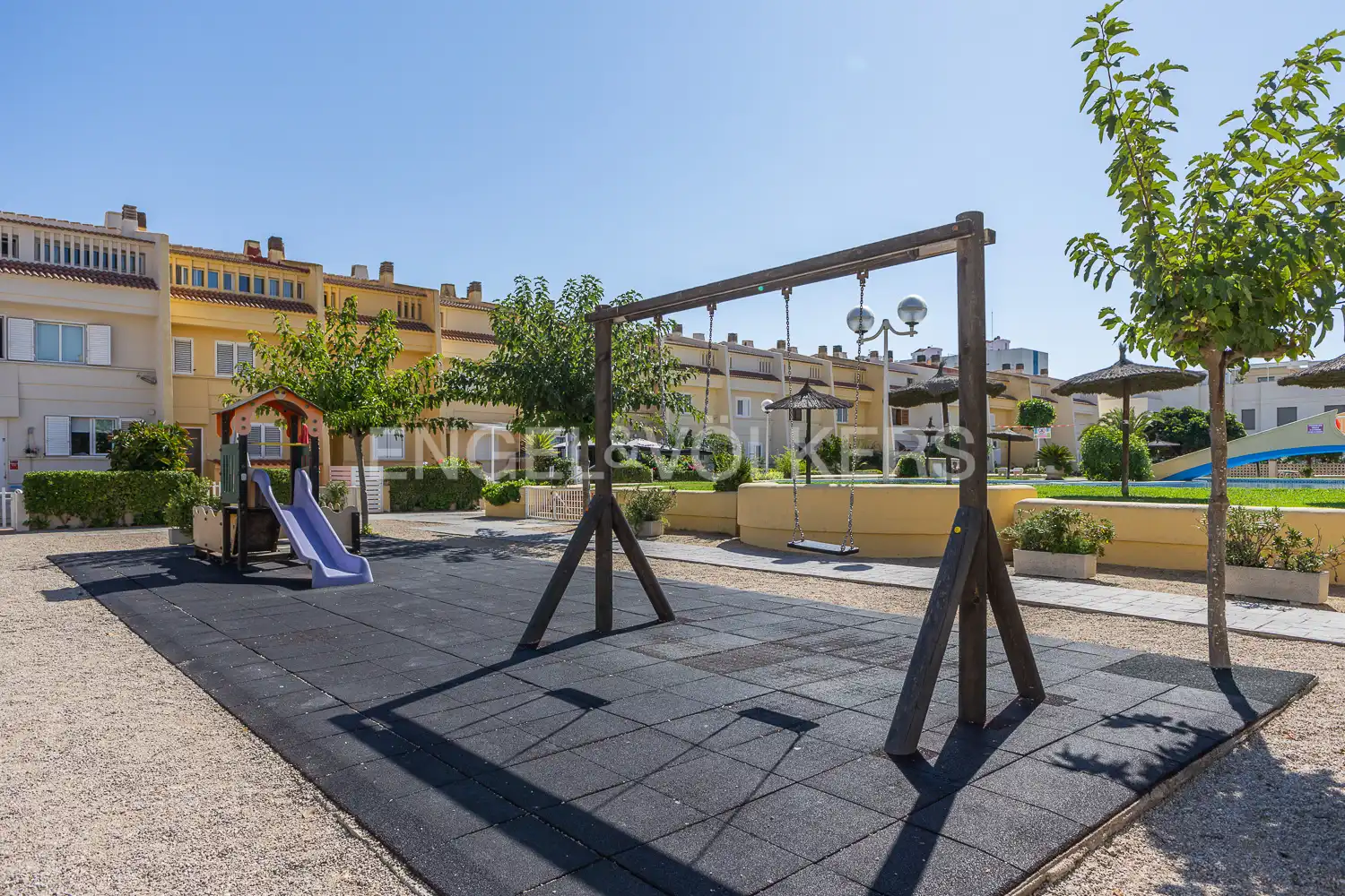 Exterior view of Houses for rent in Valencia  with Heating, Private garden and Terrace