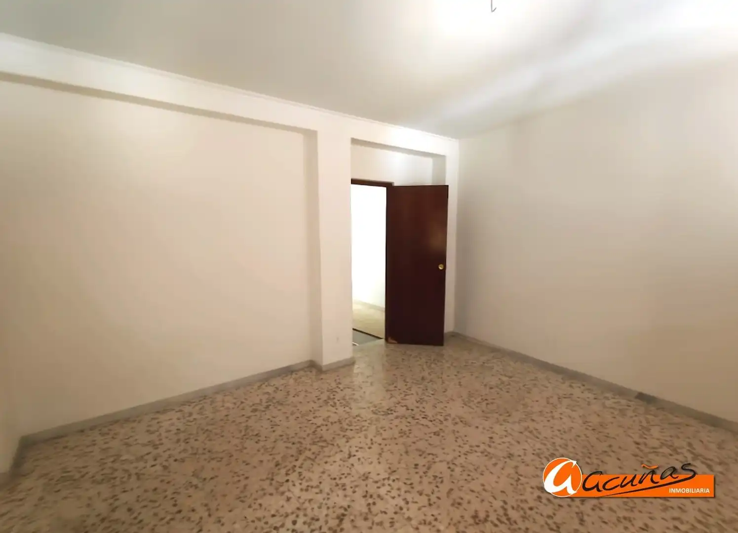 Casa adosada en venta en del Angel, Cuevas de San Marcos