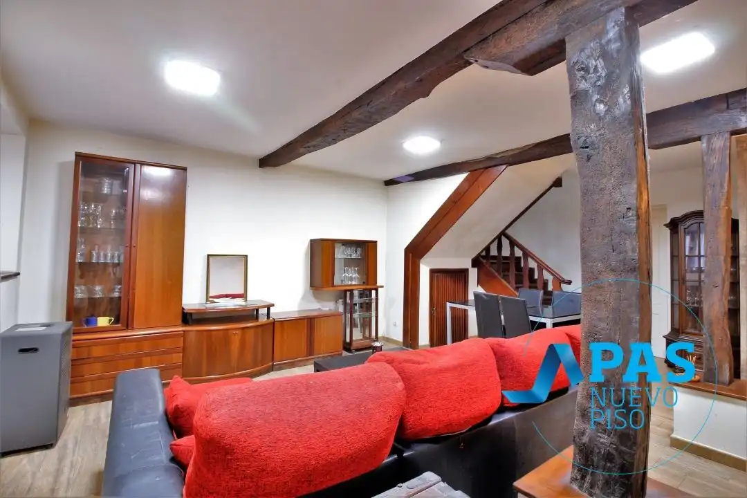 Sala de estar de Casa o chalet en venta en El Astillero   con Calefacción, Jardín privado y Trastero