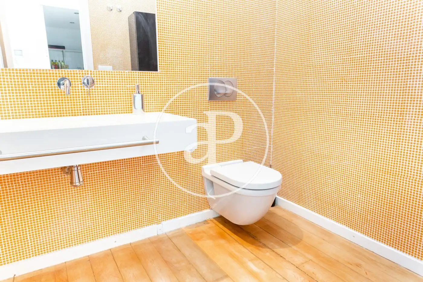 Bathroom of Houses for sale in Sagunto / Sagunt  with Air Conditioner, Heating and Private garden