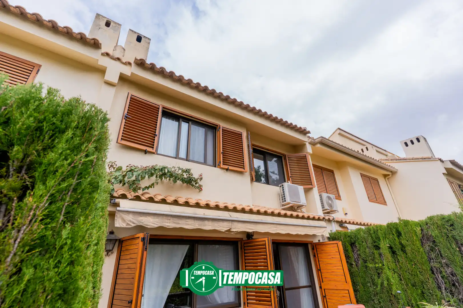 Casa a schiera con terrazza in vendita a Avinguda Guillem Tatay, imagen 3