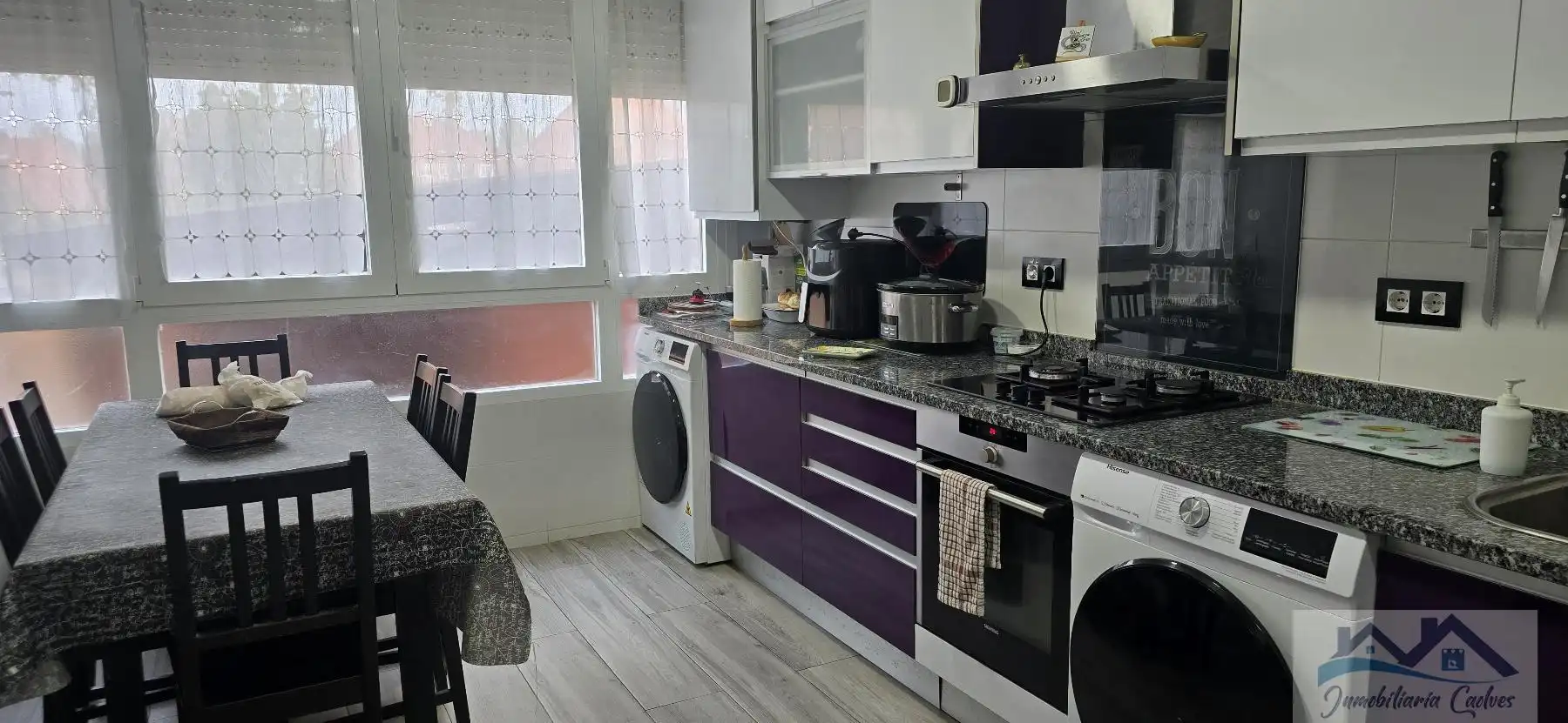Cocina de Casa adosada en venta en Boadilla del Monte con Aire acondicionado, Calefacción y Parquet