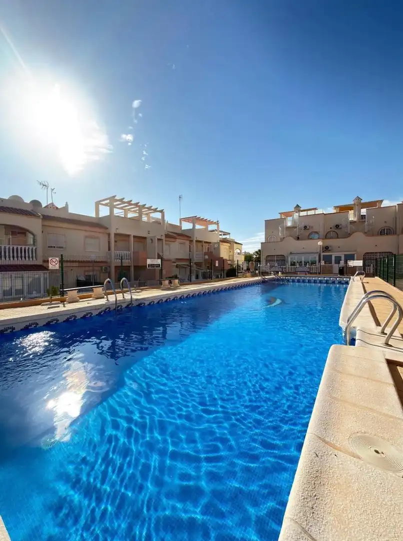Reihenhaus zum Verkauf in Orihuela Costa, imagen 2