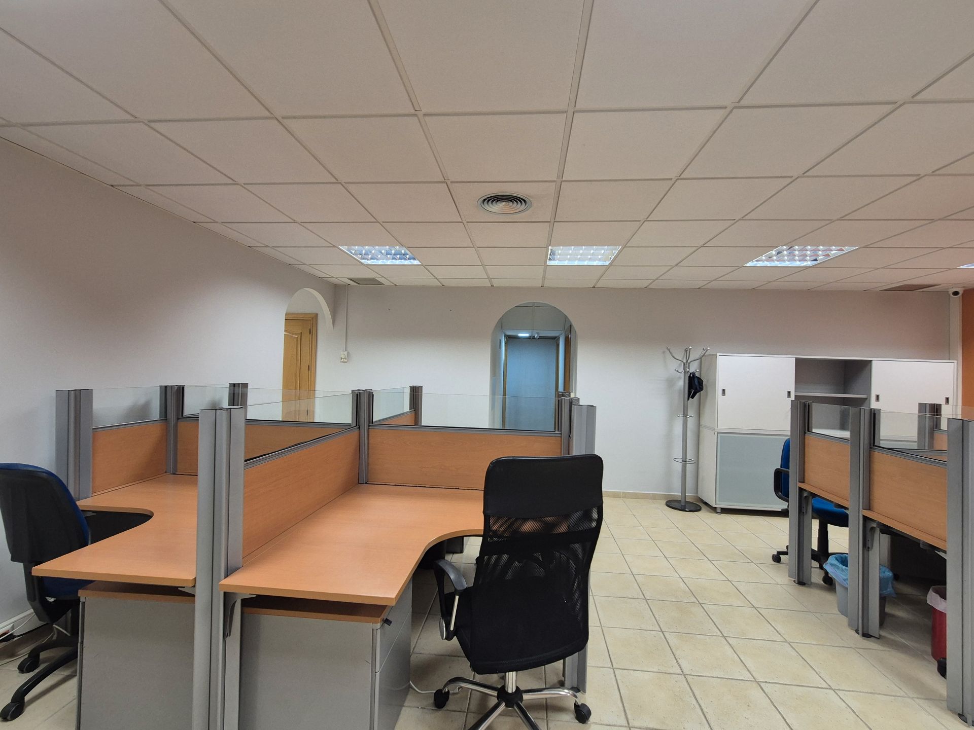 Premises to rent in  Almería Capital  with Air Conditioner, Heating and Furnished