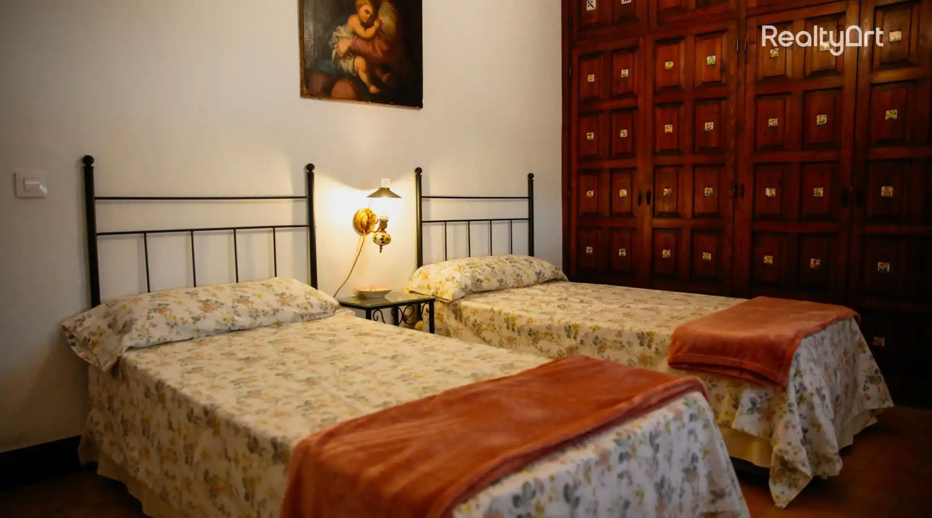 Dormitori de Casa o xalet en venda en El Castillo de las Guardas amb Aire condicionat, Calefacció i Jardí privat
