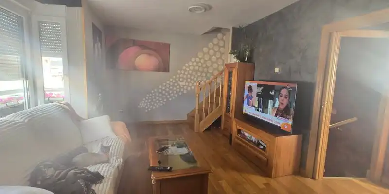 Sala de estar de Casa adosada en venta en Guardo con Jardín privado y Amueblado