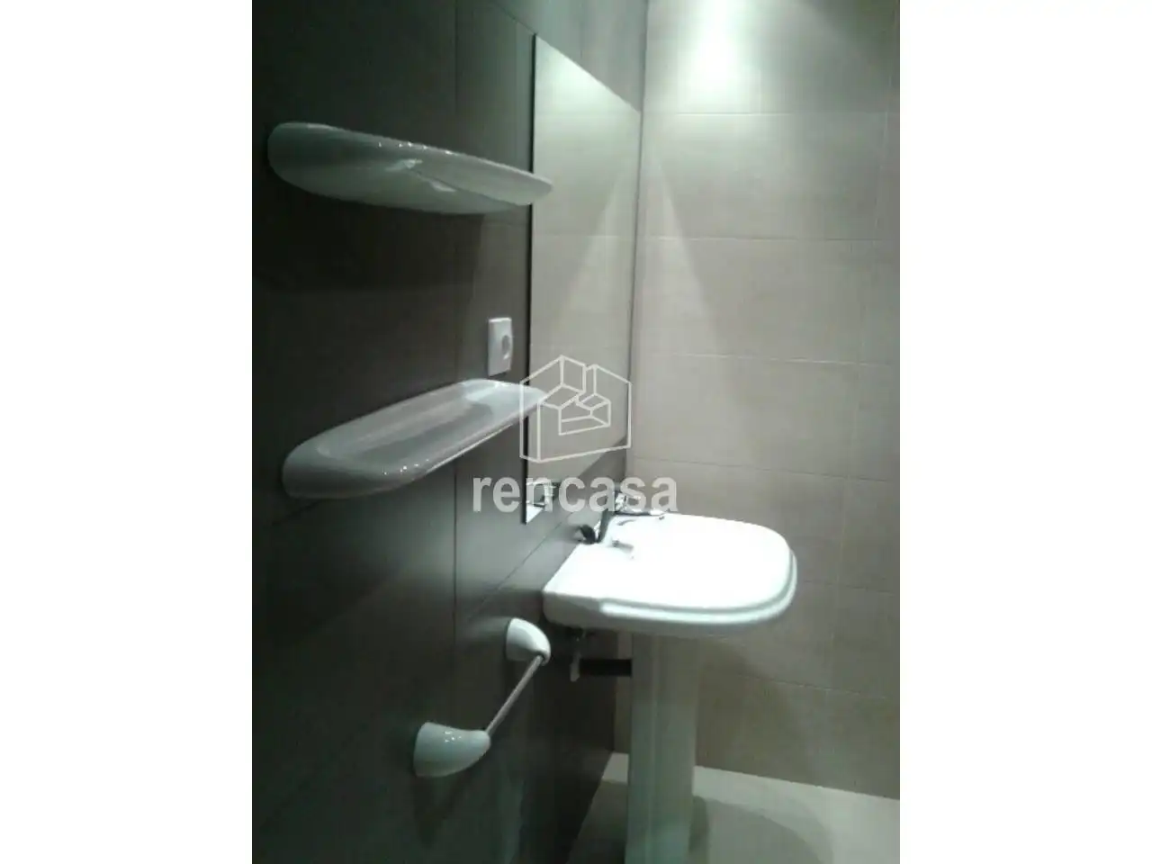 Bathroom of Duplexes for rent in Lleida  with Air Conditioner, Heating and Terrace