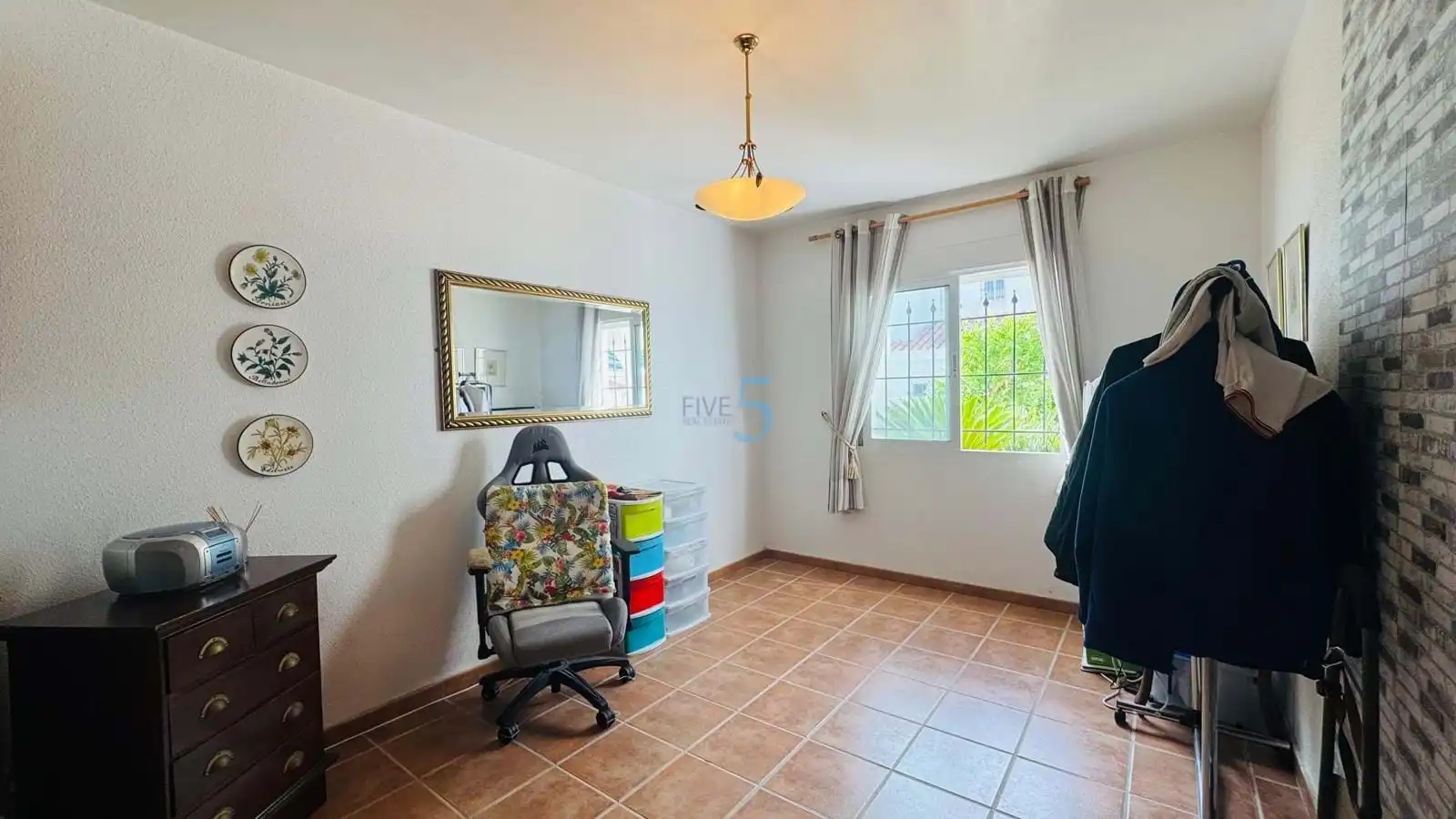 Dormitori de Casa o xalet en venda en Orihuela amb Aire condicionat, Terrassa i Traster