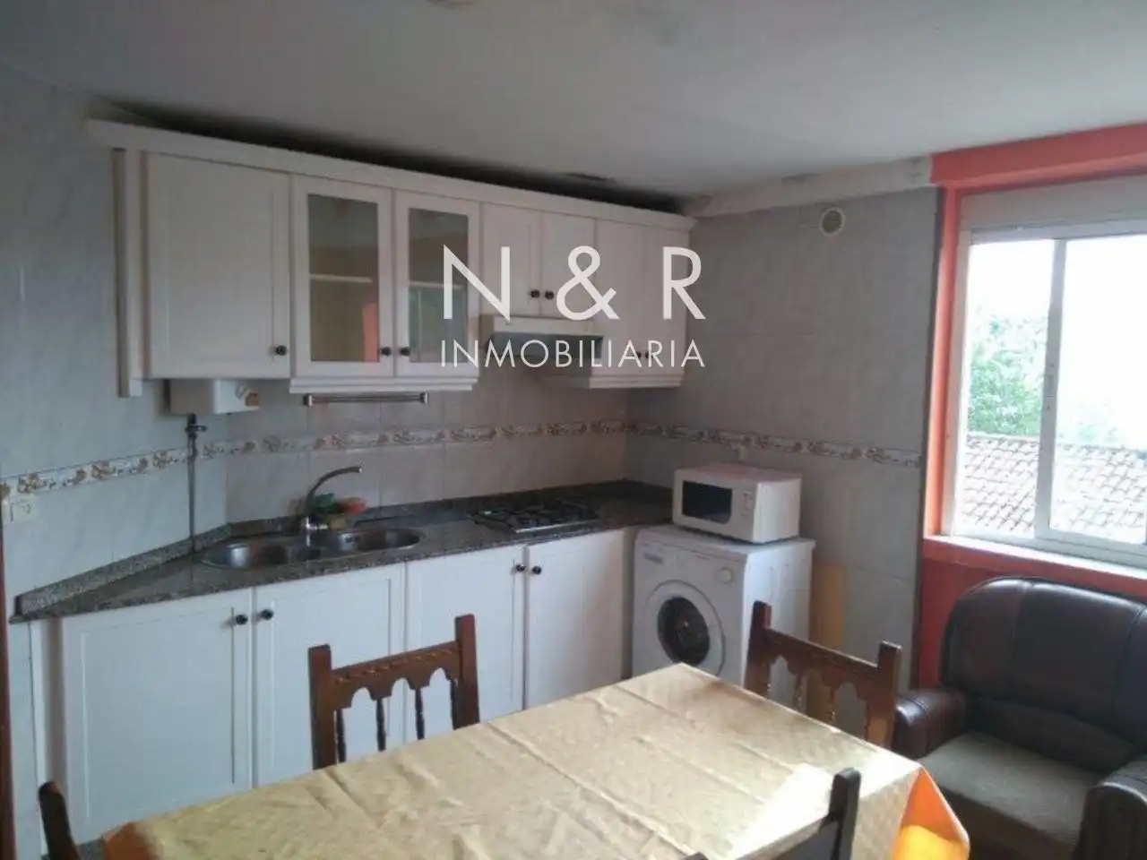Kitchen of Flat for rent in Santiago de Compostela   with Furnished
