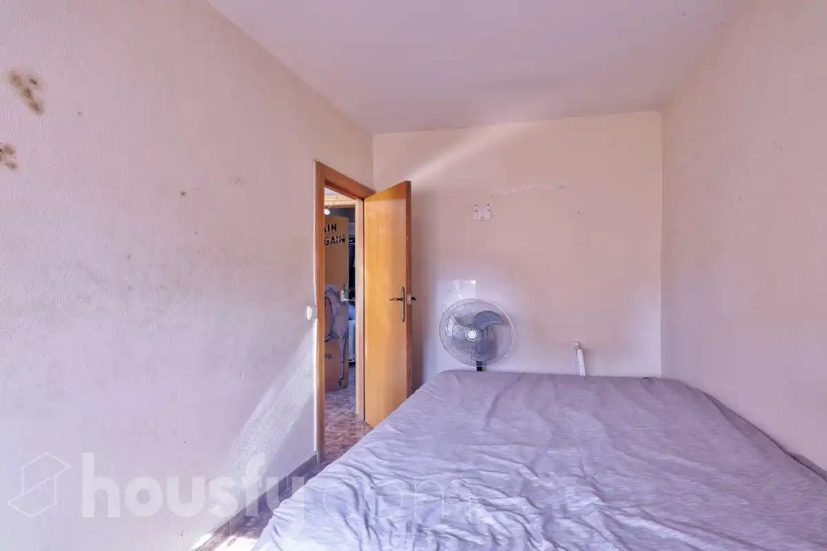 Schlafzimmer von Wohnung zum Verkauf in Barcelona mit Klimaanlage, Terrasse und Balkon