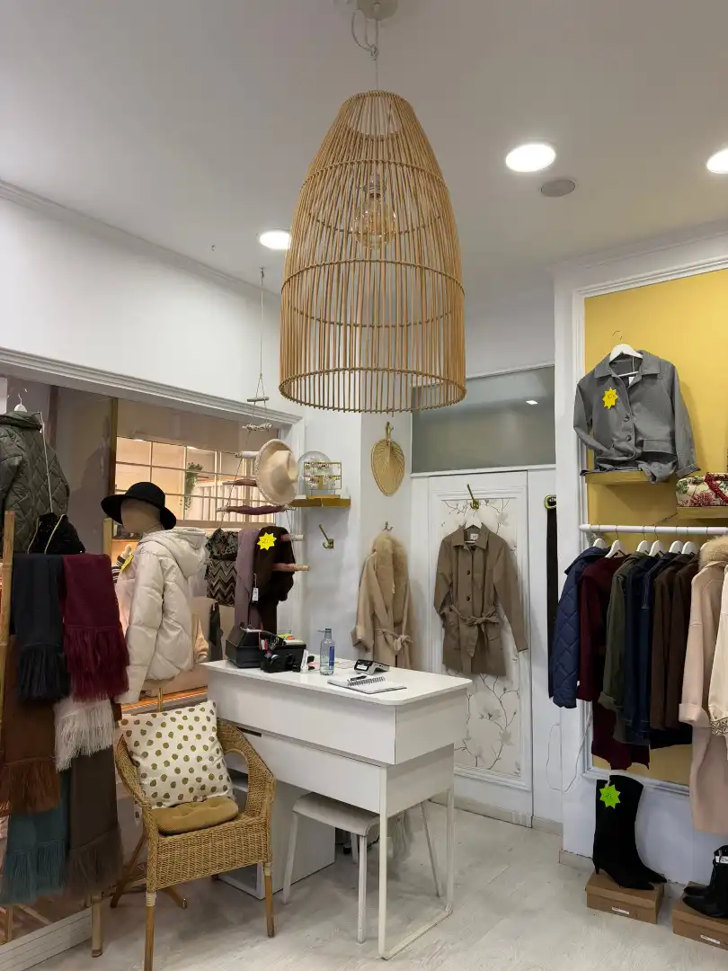 Local comercial de lloguer a Avenida da Gran Vía, imagen 12