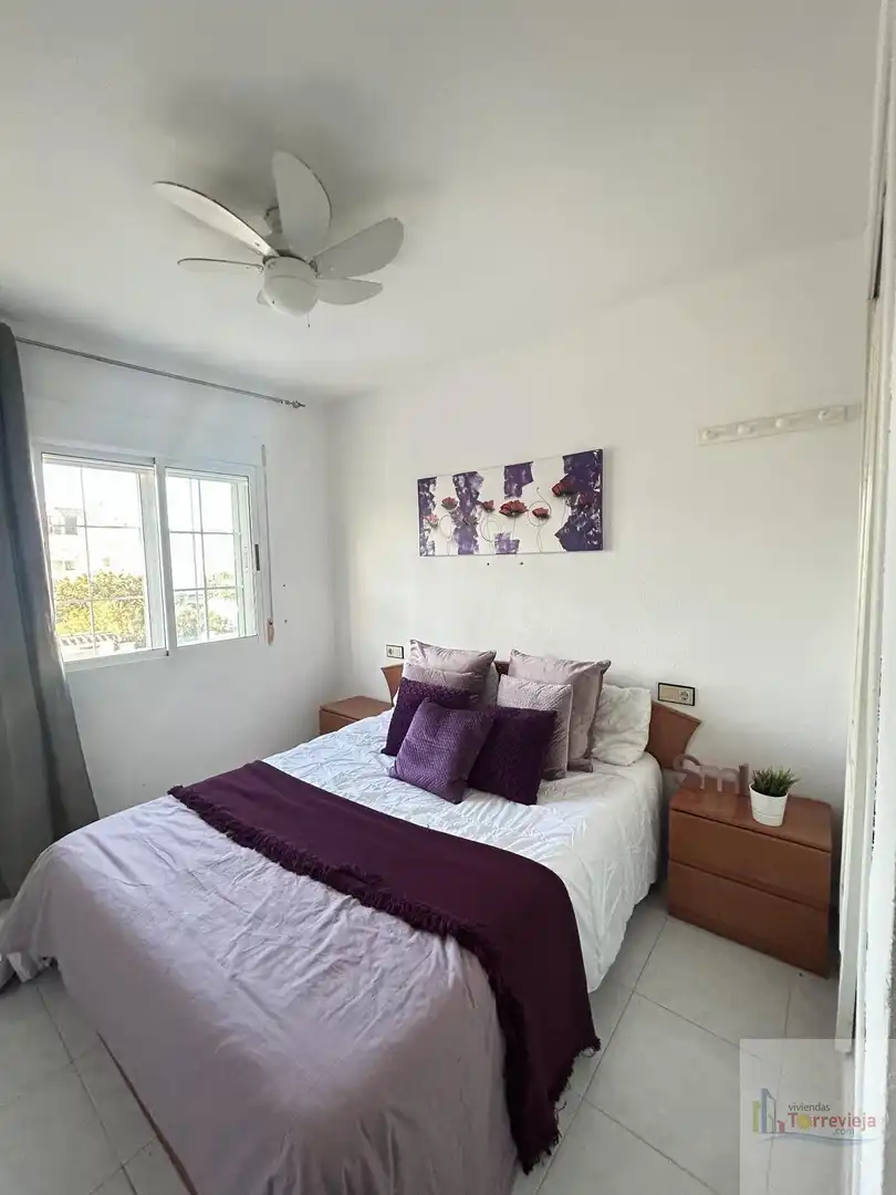 Habitación de Casa o chalet en venta en Torrevieja con Calefacción, Terraza y Piscina comunitaria