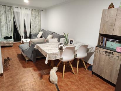 Living room of Flat for sale in La Línea de la Concepción  with Air Conditioner and Private garden