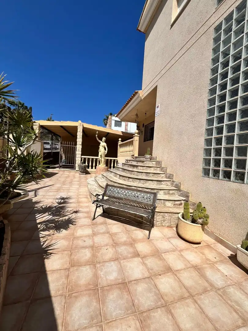 House with terrace for sale in Calle RUGGERO GASPARET, imagen 28