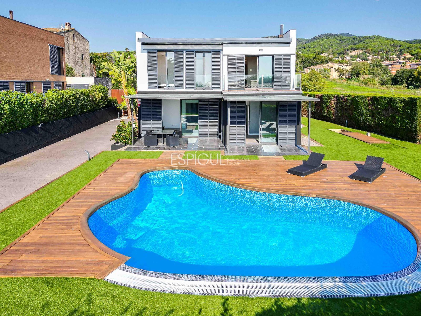 Swimming pool of House or chalet for sale in Sant Vicenç de Montalt  with Air Conditioner, Heating and Private garden