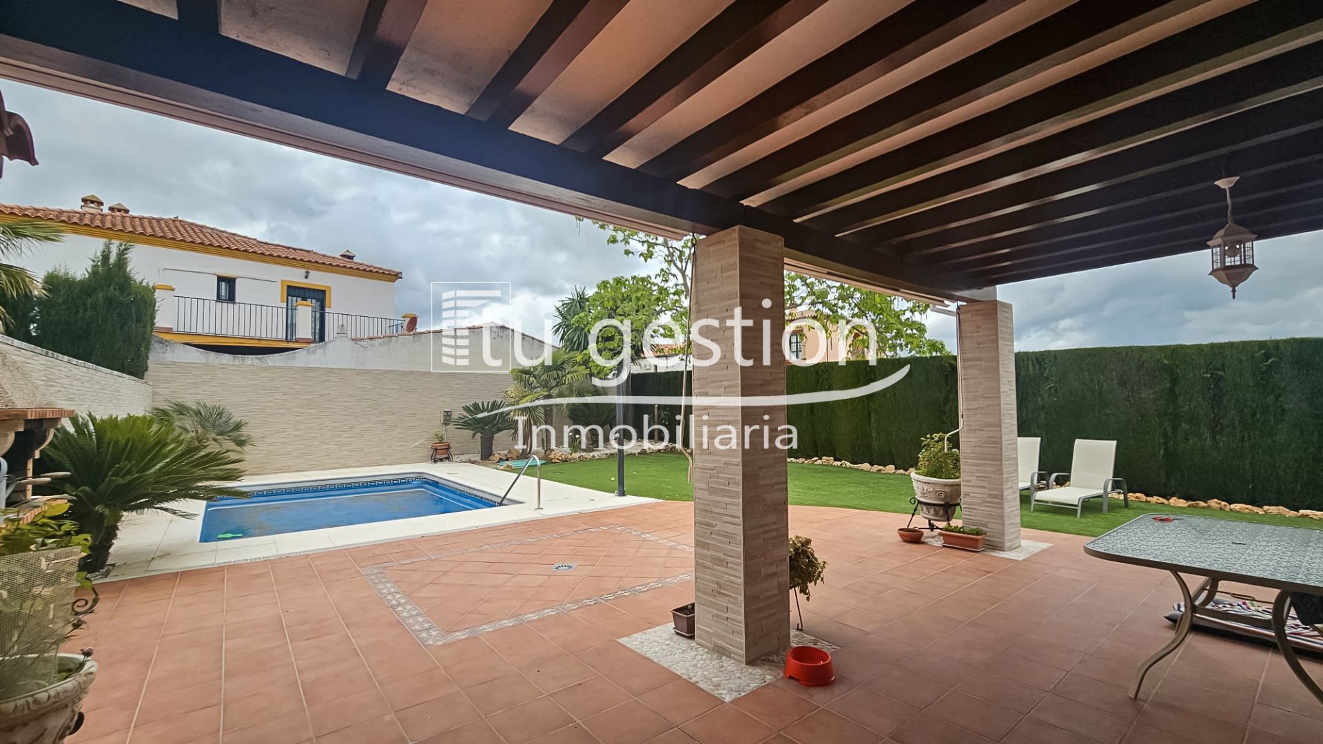 Jardí de Casa adosada en venda en Ronda amb Aire condicionat, Jardí privat i Terrassa