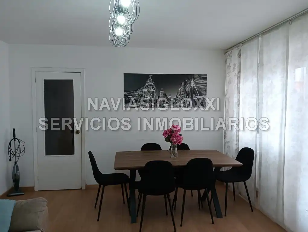 Comedor de Piso en venta en Redondela con Calefacción y Amueblado