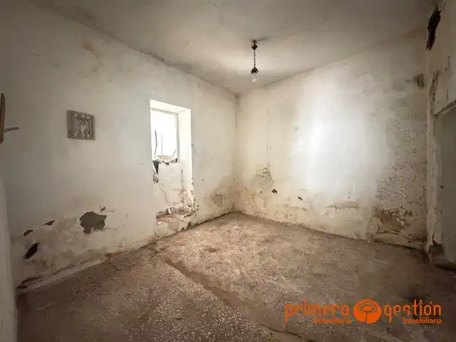 Houses for sale in Carmona