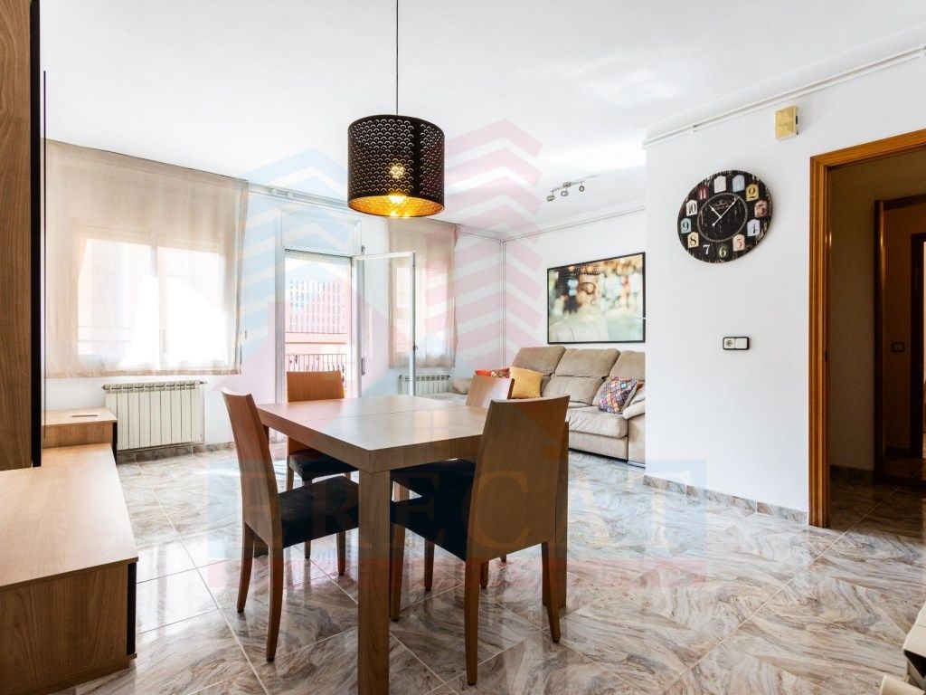 Dining room of Flat for sale in Sabadell