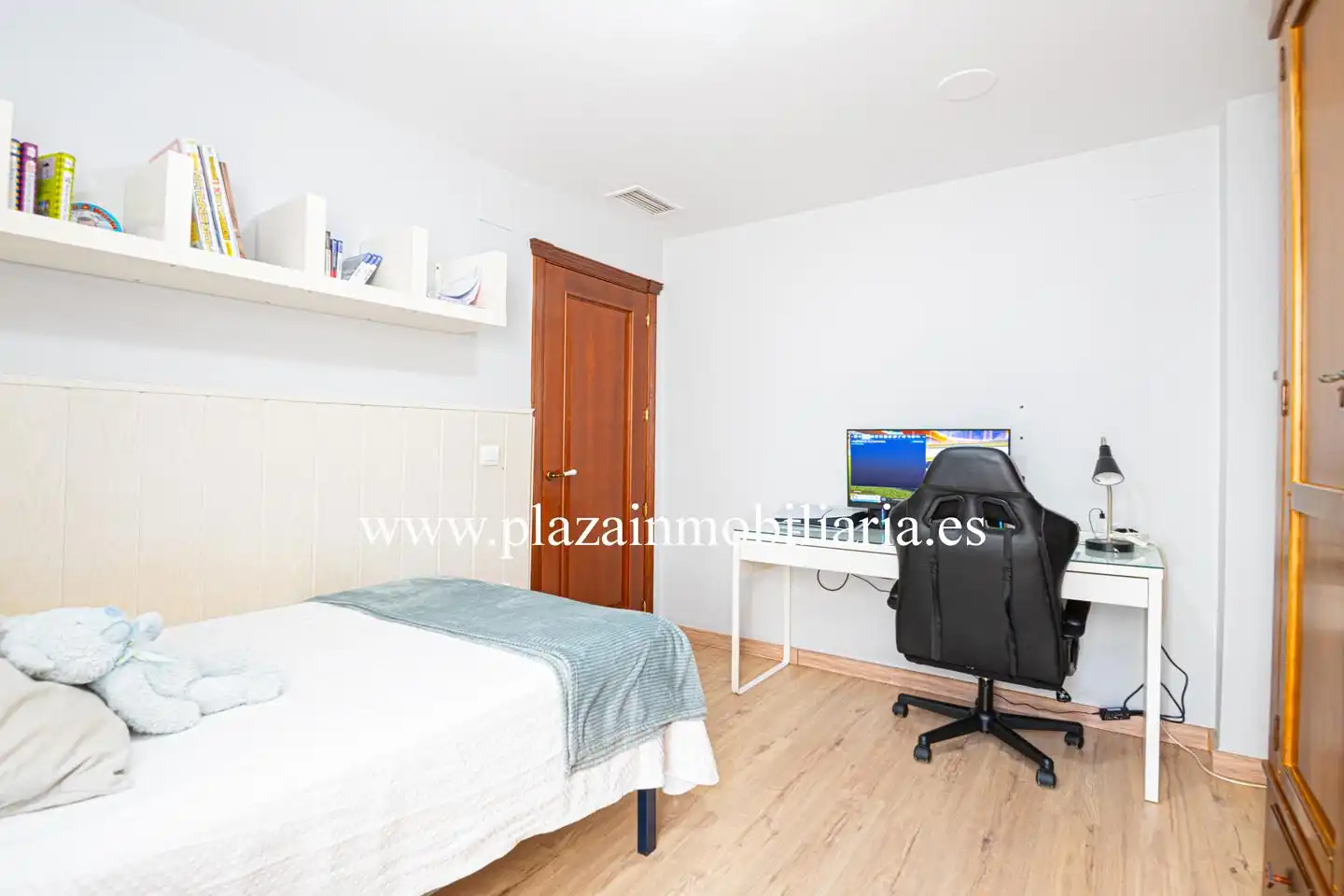 Habitación de Casa o chalet en venta en Lucena con Aire acondicionado, Parquet y Terraza