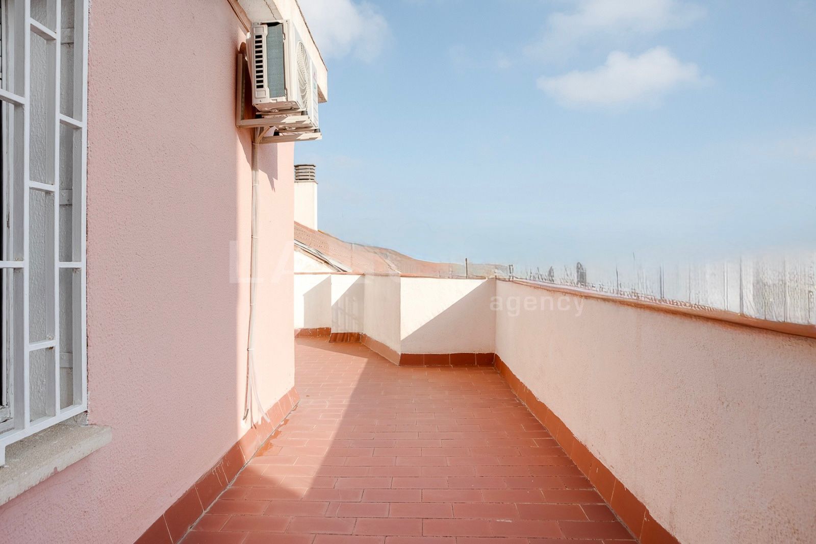 Terraza de Ático en venta en  Barcelona Capital con Calefacción y Terraza