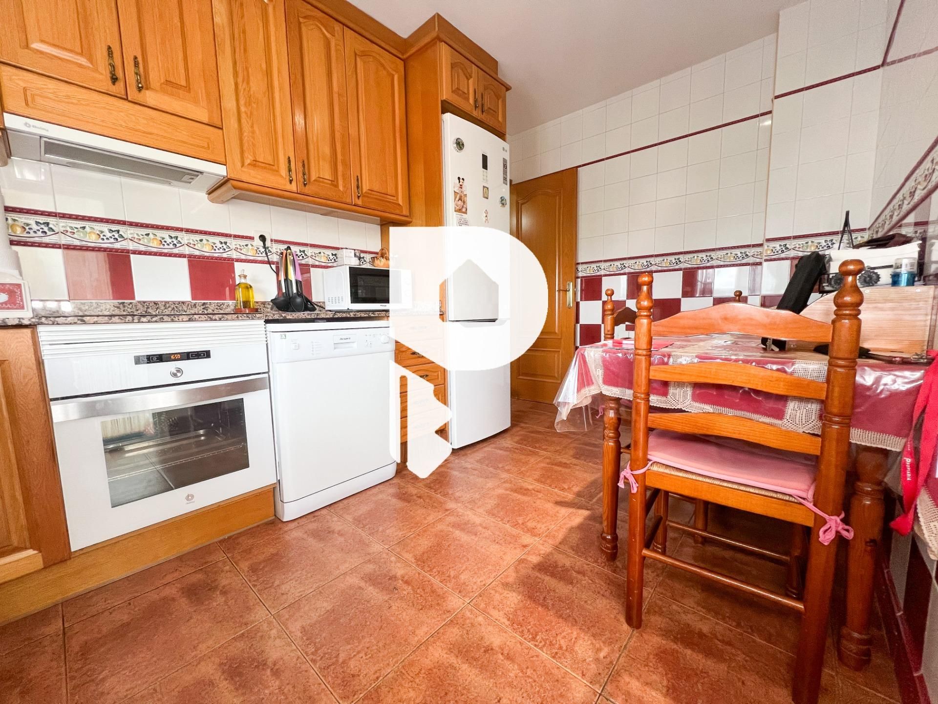 Kitchen of House or chalet for sale in Sant Andreu de la Barca  with Air Conditioner, Heating and Private garden