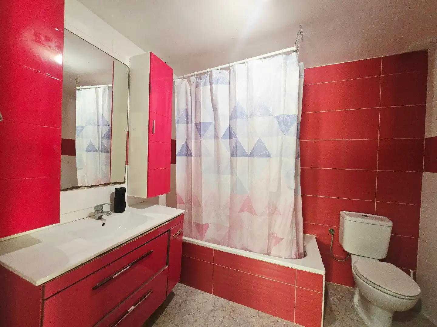 Baño de Piso en venta en Garrucha con Aire acondicionado, Terraza y Piscina
