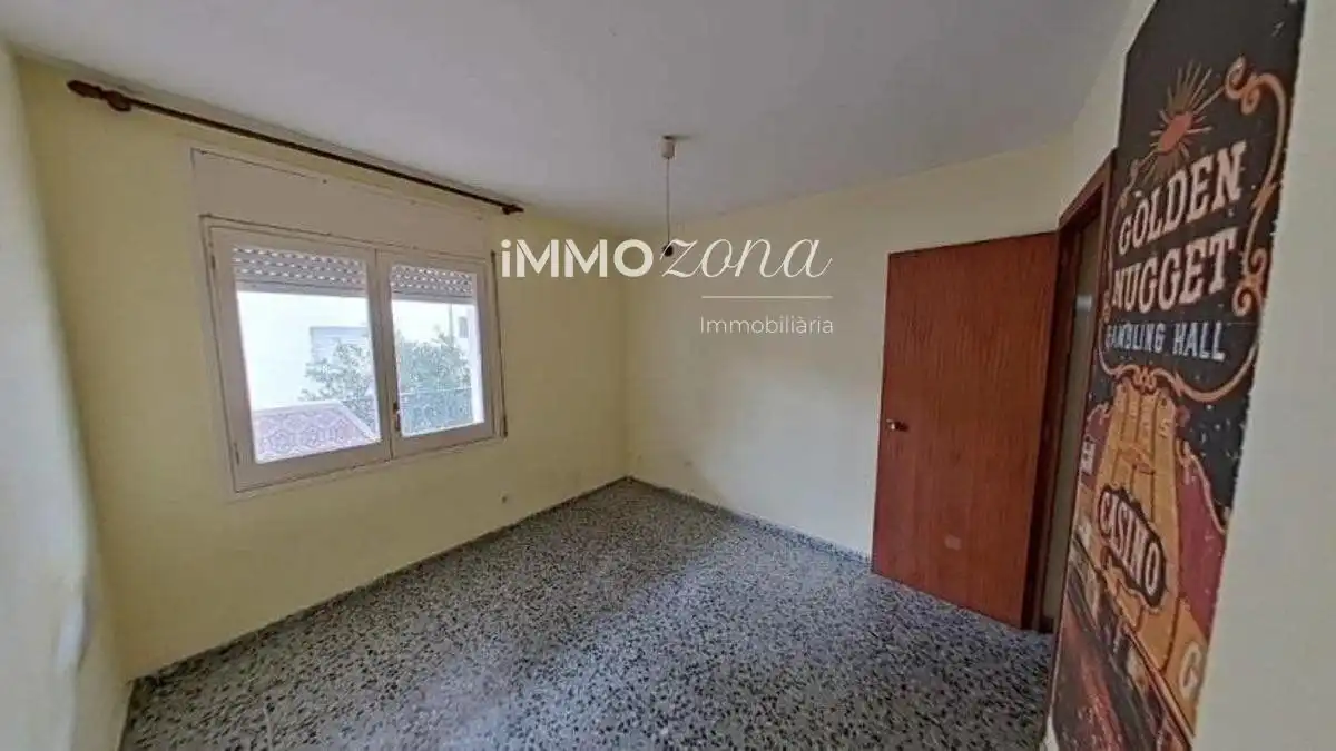 Vista exterior de Apartamento en venta en Urbanitzacions